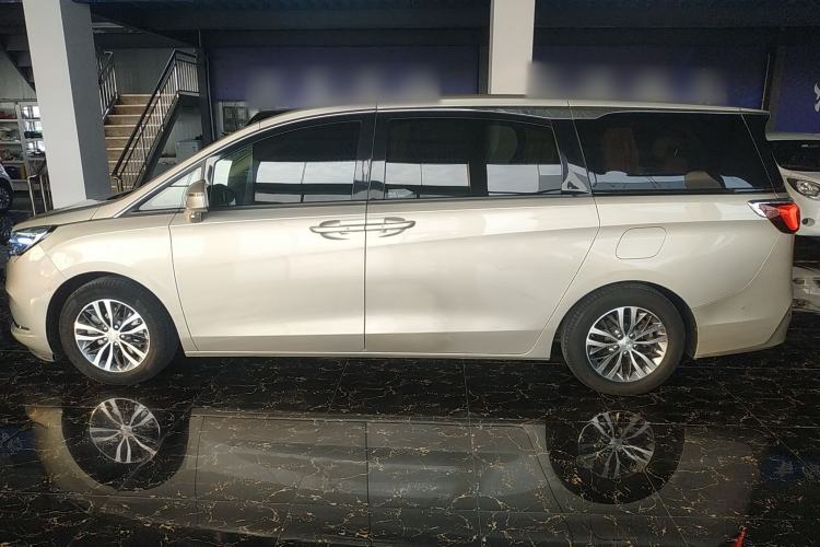 Used Buick GL8 2021 ES Land Cruiser 653T Luxury Edition
