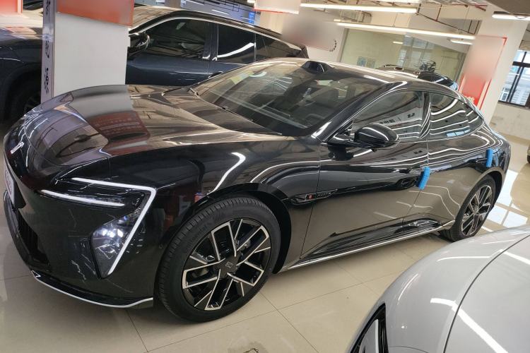 Used Avatr 06 2025 Max All-Electric Version
