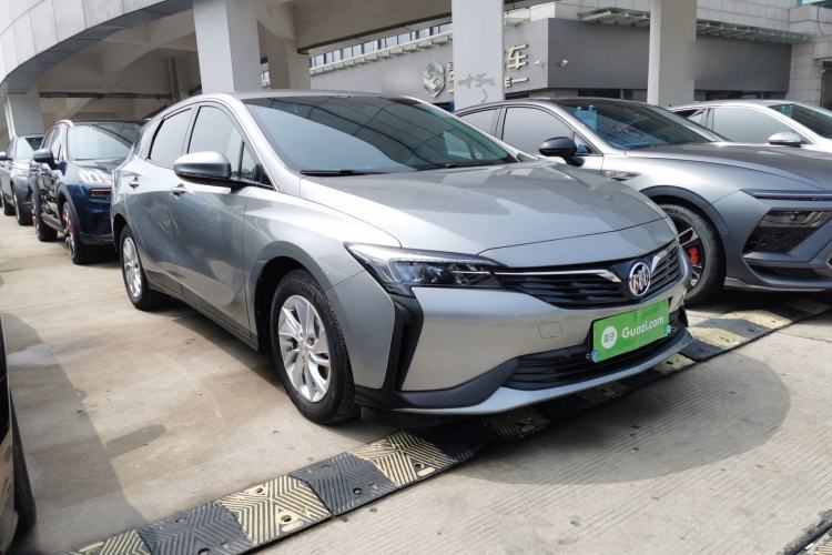 Used Buick Velite 6 2022 Plug-in Hybrid Connected Fashion Model Front Right 45 Deg