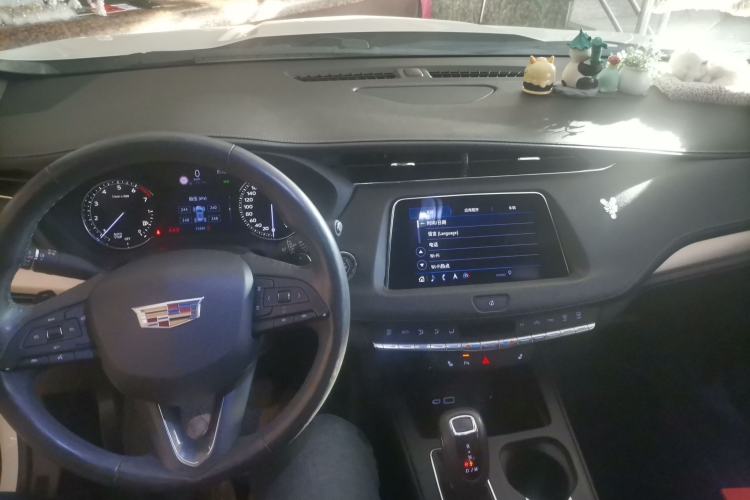 Used Cadillac XT4 2018 28T Two-Wheel Drive Leading Sport Model