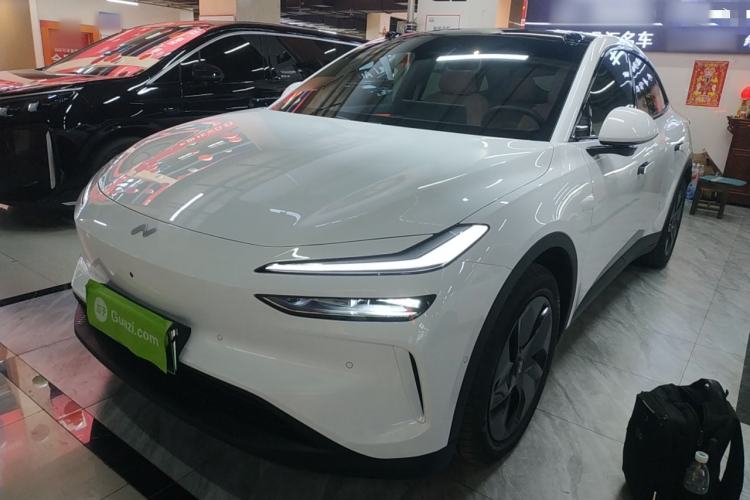 Used ONVO L60 2025 Model—85 kWh All-Wheel-Drive Version