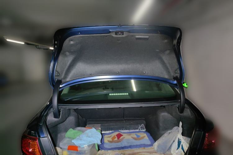 Used Toyota Reiz 2010 2.5V Fashion Elite Edition Trunk