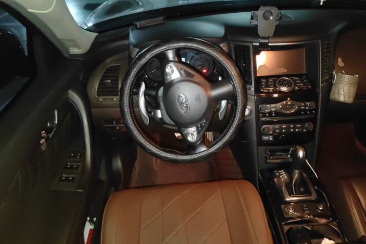 Used Infiniti FX 2013 FX37 Standard Edition
