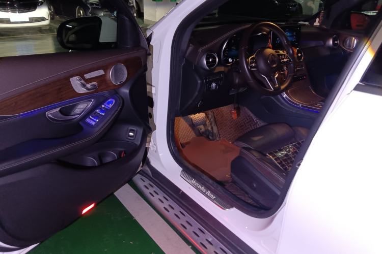 Used Mercedes-Benz GLC 2020 GLC 300 L 4MATIC Luxury Model
