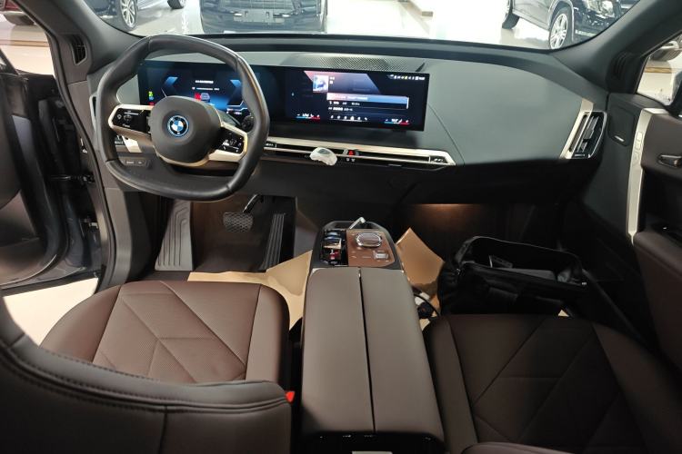 Used BMW iX 2023 xDrive40
