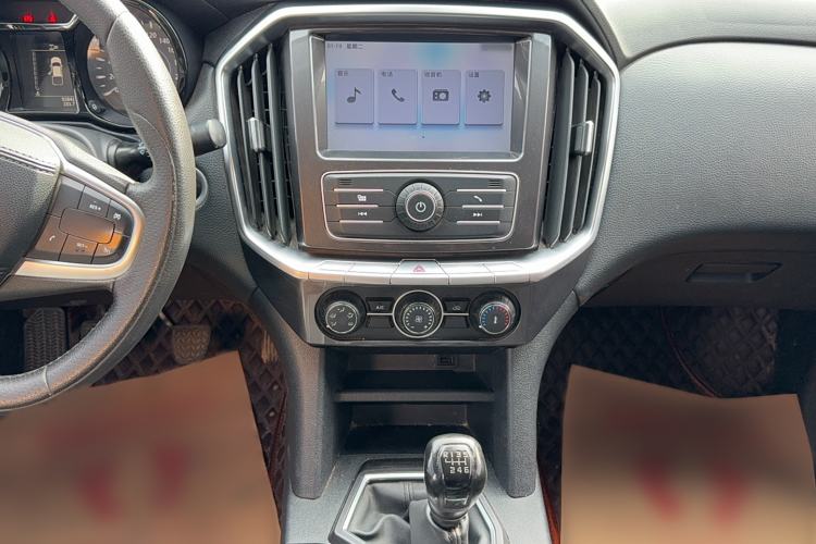 Used JMC Yuhu 7 2020 2.0T Diesel Manual 4x4 Comfort Edition Short Wheelbase China VI Emission Standard JX4D20A6L