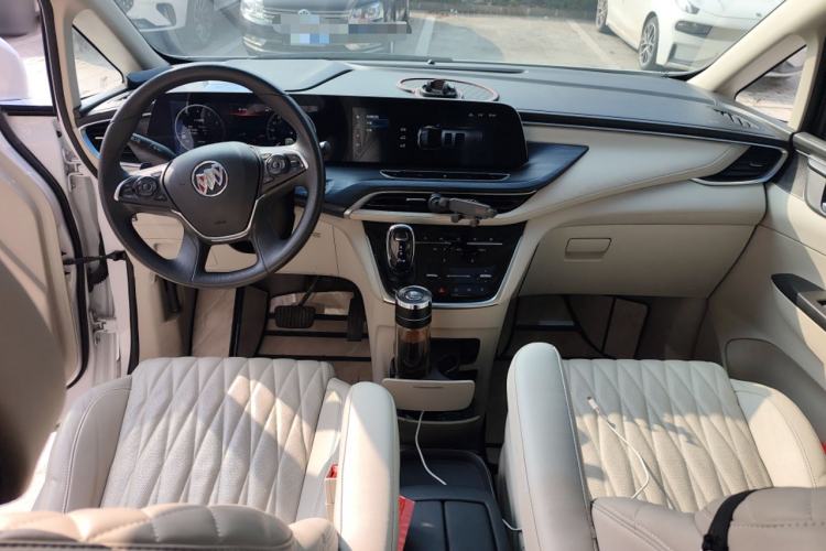 Used Buick GL8 2022 ES Landtrek 653T Comfort Edition