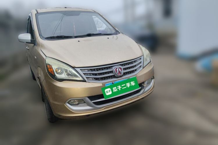 Used BAIC Weiwang M20 2014 1.5L practical type BJ415A Front Right 45 Deg