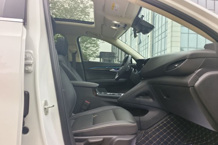 Used Buick Envision 2022 Encore S 552T Two-Wheel-Drive Luxury Model
