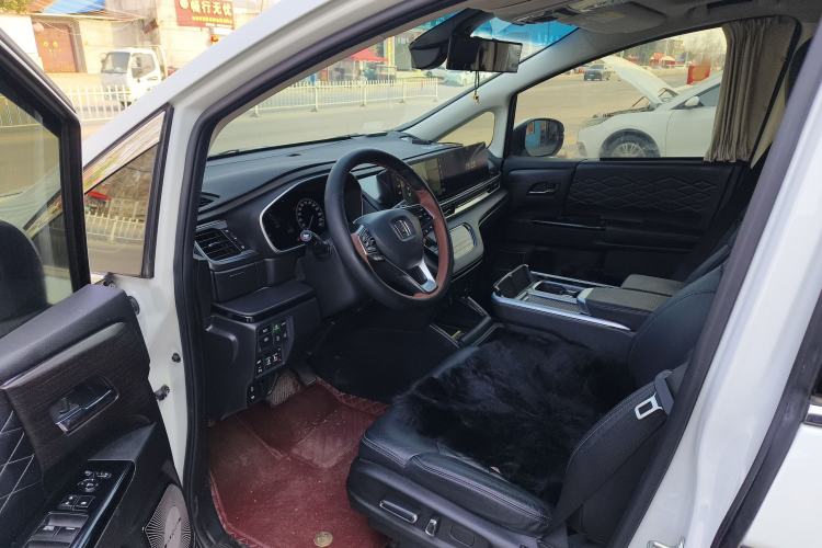 Used Honda Elysion 2022 2.0L eHEV Luxury First Edition
