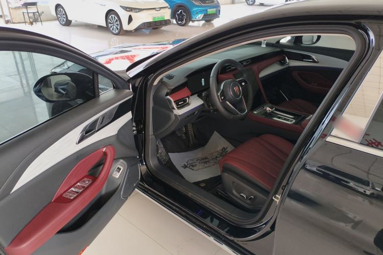 Used Hongqi H5 2025 2.0T Automatic Flag Edition – 500 000 Units Commemorative Version