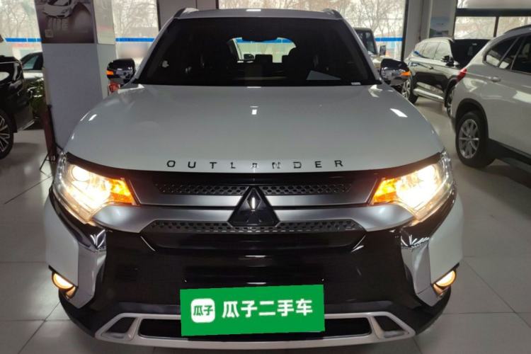 Used Mitsubishi Outlander 2020 2.0L Two-Wheel Drive Enjoyment Version 5 Seats