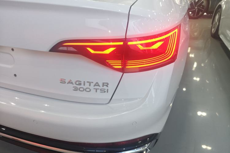 Used Volkswagen Sagitar 2023 300TSI DSG Excellence Edition Right Rear Taillight