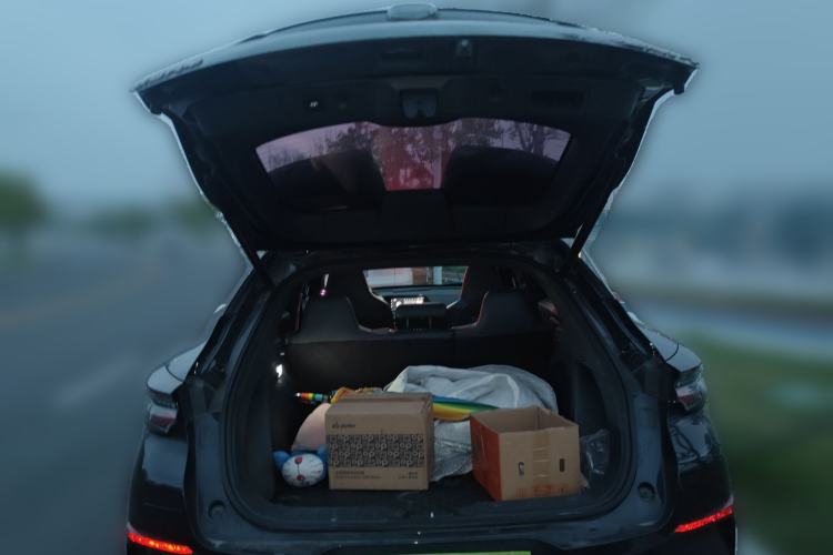 Used CHANGAN UNI-T 2020 1.5T Flagship Version Trunk