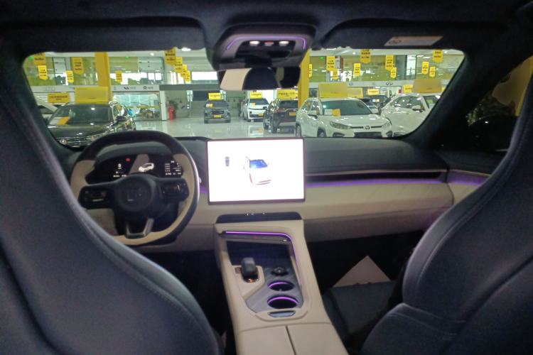 Used Zeekr 001 2024 ME Edition 100 kWh All-Wheel Drive Center Console