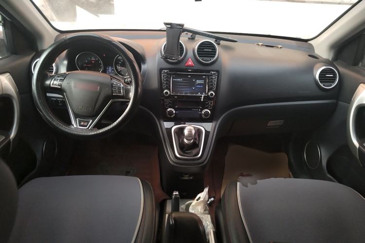 Used Haval H6 2015 Upgraded Model 1.5T Manual Two-Wheel Drive Elite Version