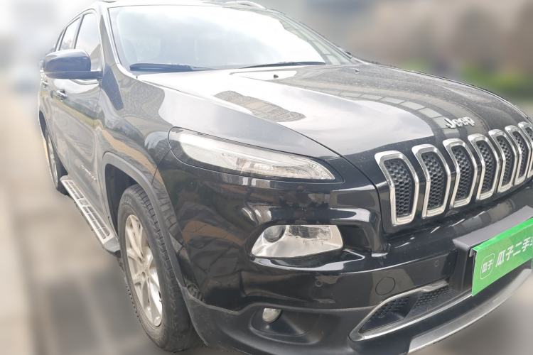 Used Jeep Cherokee 2016 2.4L Professional Smart Version