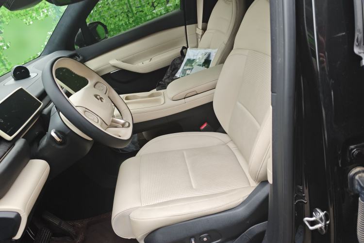 Used Nio ES6 2023 75 kWh Left Front Seat