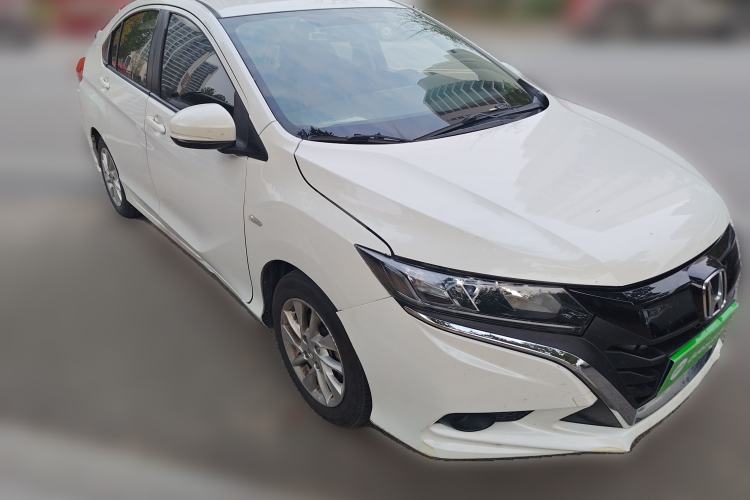 Used Honda Gienia 2017 1.5L CVT Classic Edition Front Right 45 Deg