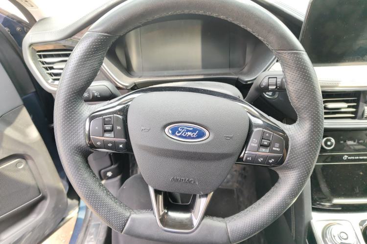 Used Ford Escape 2020 EcoBoost 245 Two-Wheel Drive Smart & Enjoyment Model Steering Wheel