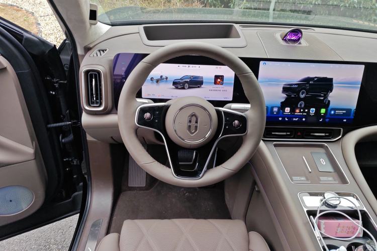 Used Hima AITO M9 2025 Extended-Range Ultra Version 52 kWh 6-Seater Steering Wheel