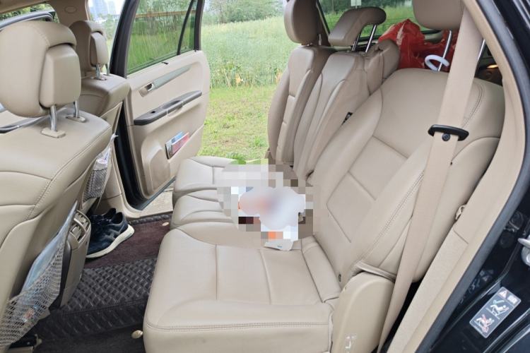 Used Mercedes-Benz R-Class 2011 R 300 L Business Model Left Rear Seat