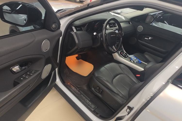 Used Land Rover Range Evoque 2018 240 PS SE Smart Brilliance Edition
