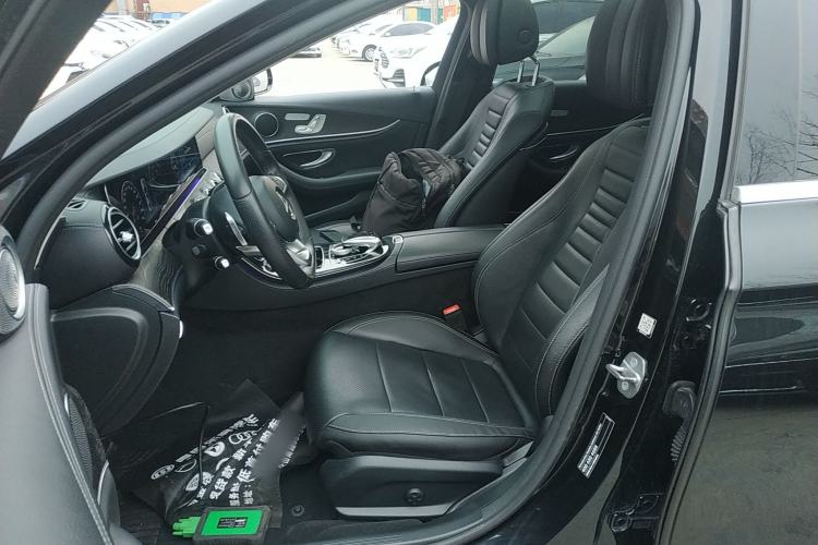 Used Mercedes-Benz E-Class 2016 E 300 L Sporty and Stylish Model
