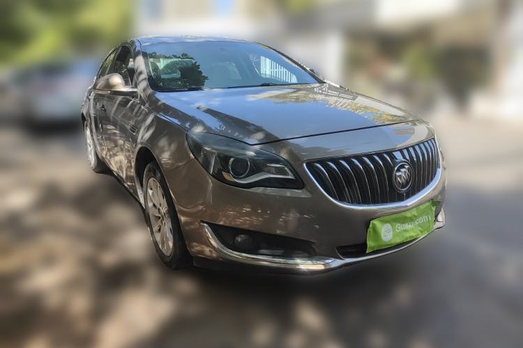 Used Buick Regal 2014 2.0L Leading Fashion Edition Front Right 45 Deg