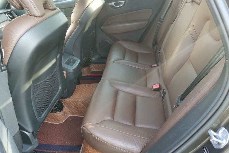 Used Volvo XC60 2022 B5 4x4 Smart Luxury Edition