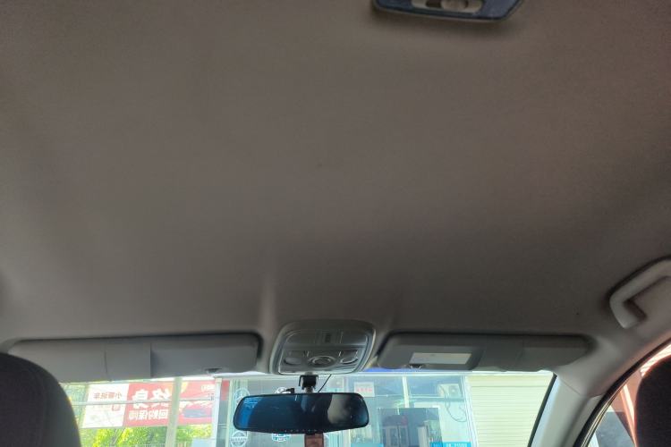 Used Haval M6 2018 1.5T Manual Two-Wheel Drive Urban Model Headliner