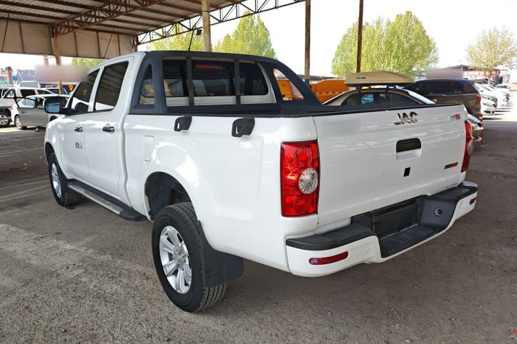 Used JAC Group T6 2020 2.0T Diesel Two-Wheel Drive Elite Version China VI Standard HFC4DB2-2E Exterior 2