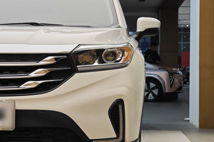 Used GAC Trumpchi GS4 2019 270T Automatic Two-Wheel Drive Elite Edition Left Front Headlight