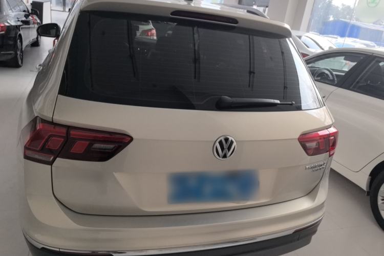 Used Volkswagen Tiguan L 2019 Updated Version 330TSI Automatic Two-Wheel Drive Panoramic Comfort Edition China VI Standard
