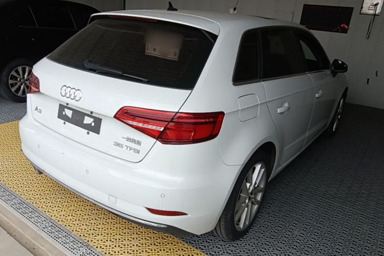 Used Audi A3 2020 Restyled Sportback 35 TFSI Entry-Level China VI Emission Standard Rear Right 45 Deg