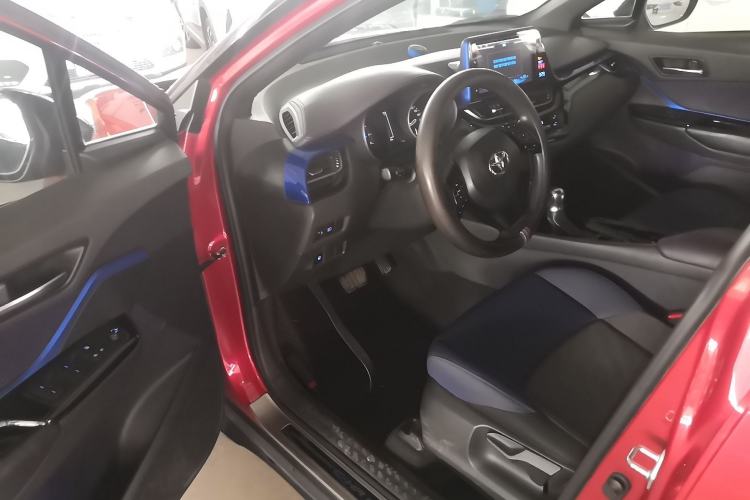 Used Toyota C-HR 2020 2.0L Leading Edition
