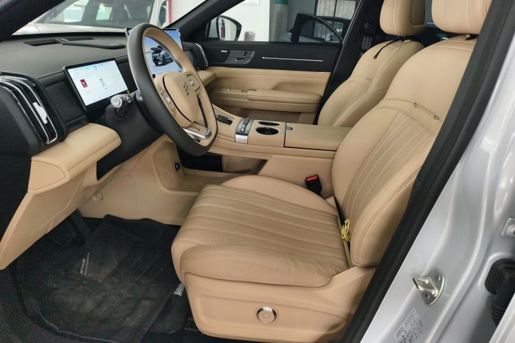 Used JETOUR Shanhai L7 Plus 2025 Model 220km Flagship 7-seater
