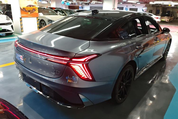 Used Hongqi H6 2023 2.0T ZhiShang Version