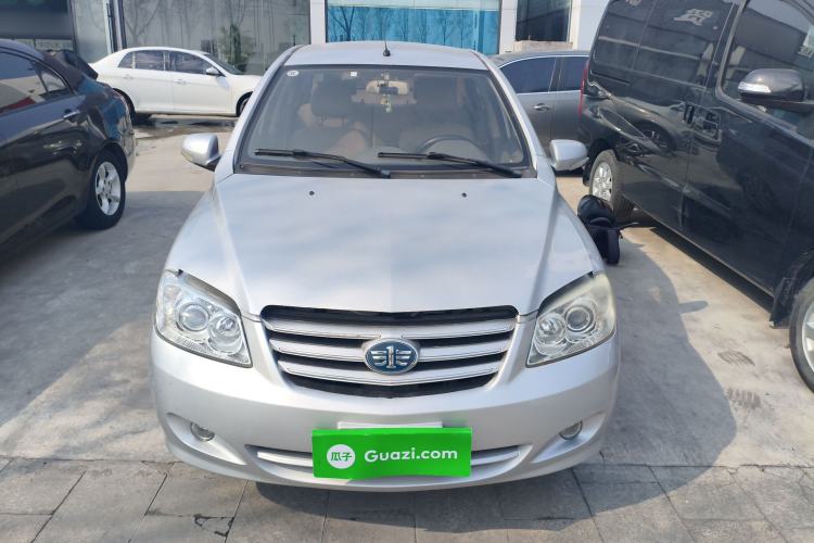 Used FAW Xiali N5 2014 1.3L Manual Comfort Version

