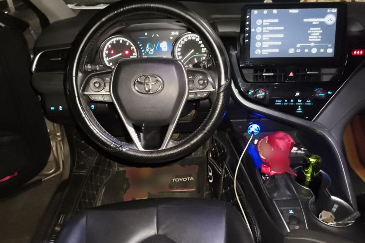 Used Toyota Camry 2021 2.0G Luxury Edition
