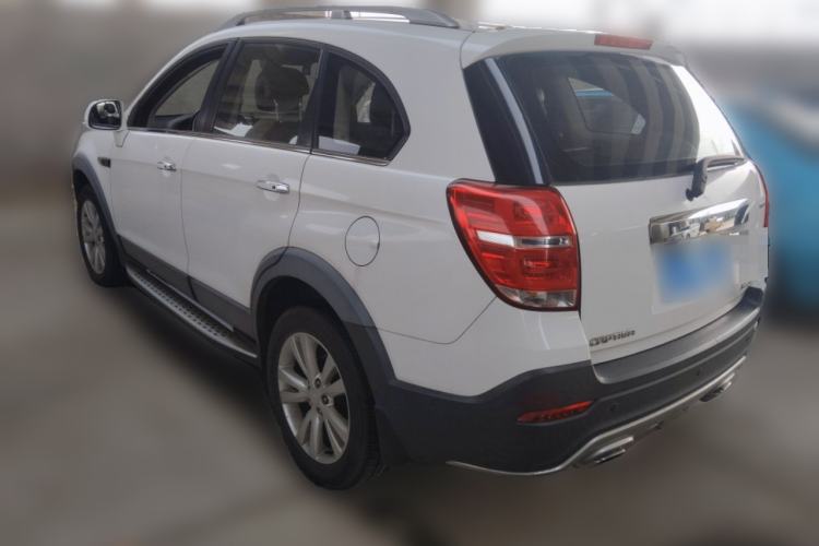 Used Chevrolet Captiva 2015 2.4L 4x4 Flagship Edition 7-Seater Rear Left 45 Deg