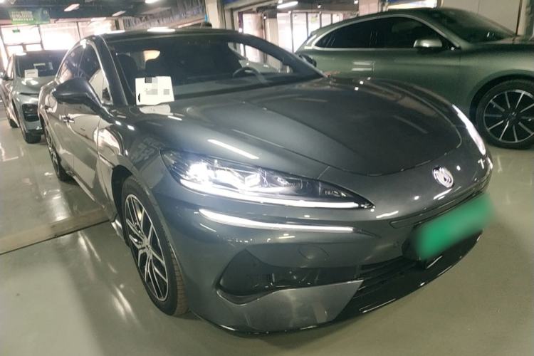 Used Denza Z9 2024 1100 km Four-Wheel Drive Max Version
