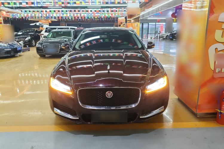 Used Jaguar XFL 2019 XFL 2.0T 250 PS Two-Wheel-Drive Luxury Edition