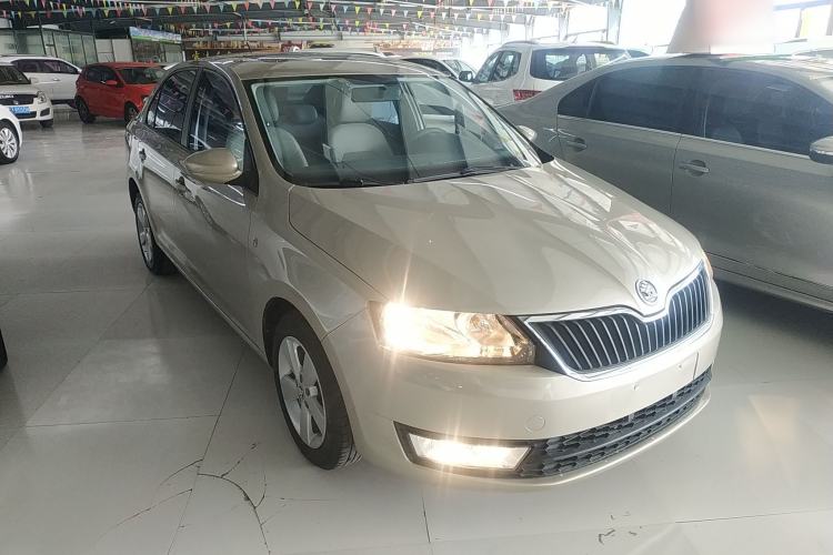 Used Skoda Rapid 2013 1.6L Automatic Smart Selection Model