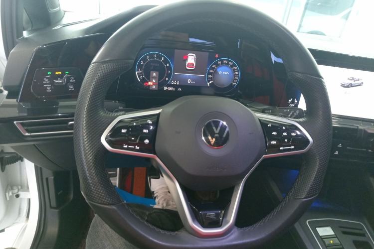 Used Volkswagen Golf 2023 Facelift 280TSI DSG R-Line Lite