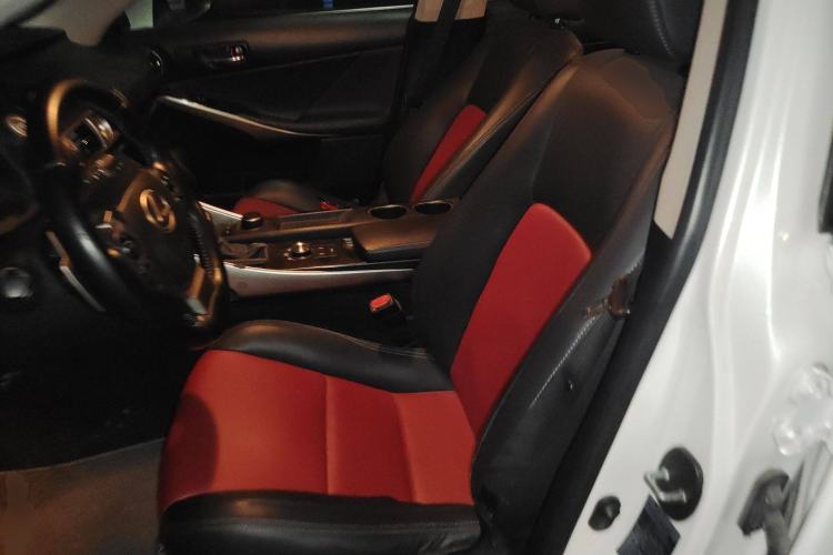 Used Lexus IS 2015 200T Leading Edition