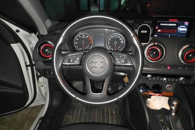 Used Audi A3 2019 Limousine 35 TFSI Fashion Edition China VI Emission Standard
