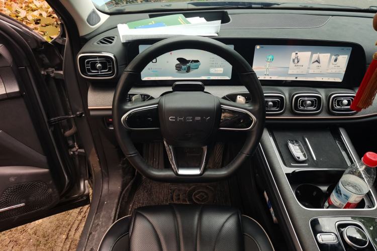 Used Chery Tiggo 9 2023 2.0T Dual-Clutch Two-Wheel Drive Prestige Version 7 Seats Steering Wheel