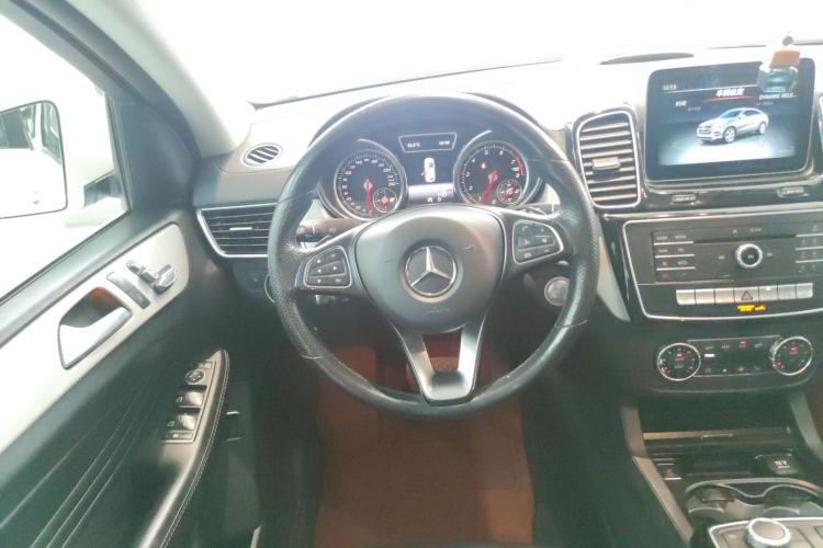 Used Mercedes-Benz GLE Coupe 2017 GLE 400 4MATIC Coupe SUV
