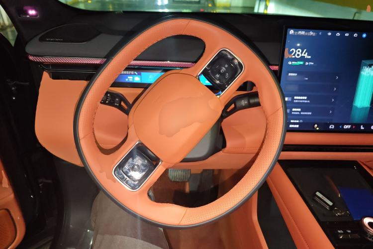 Used Lynk & Co 900 2025 1.5T Ultra